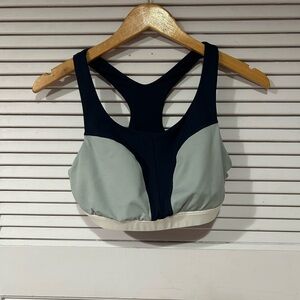 ASICS Women’s  Sport Bra Size Medium